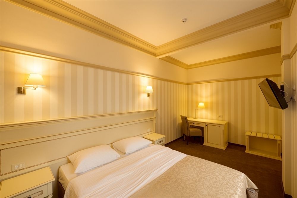 Premier Geneva Hotel Odessa Exterior foto